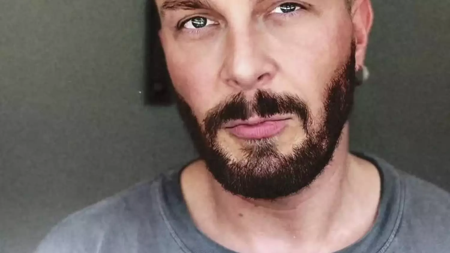 c43ce42a-a17e-4362-b097-9864fe8492e1.mp4