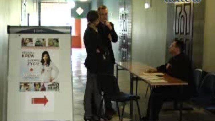 janski_-_studenci_oddali_krew.flv